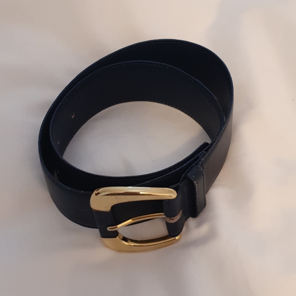 Four (4) fancy belts - Picture 3 of 5